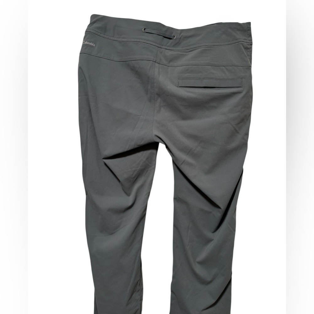 Columbia Women’s Pant – Green, Size 8 - Picture 2 of 8